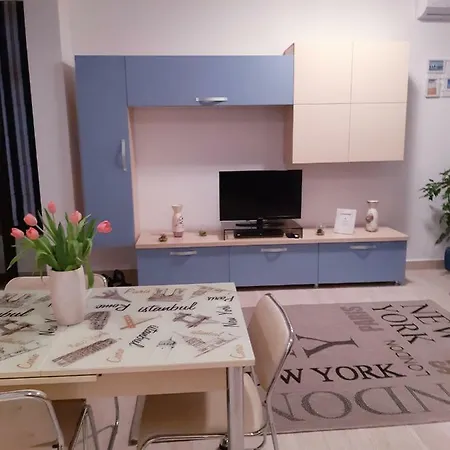 Apartament Two Ira Beach Mamaia Appartamento